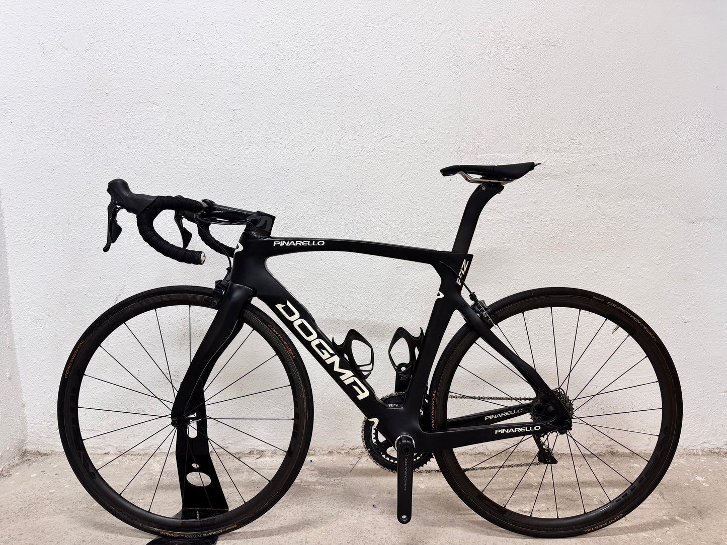 Pre Owned Pinarello Dogma F12 size 54 Shimano Duraace 9100